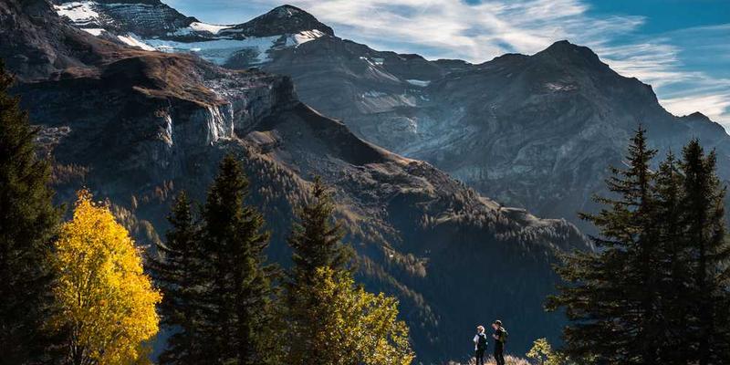 如果宇宙有尽头,那“尽头”之外是什么是另一种存在,还是纯粹的“无”