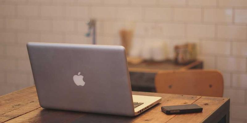 记录一块肥皂在使用中形状的变迁,及其所带走的污渍故事