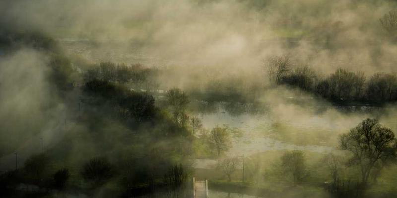 火车旅行美学：为什么慢速交通能带来更多风景与思考