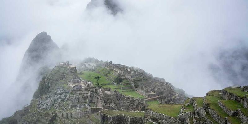 情绪折旧计算器：为二手物品附上上任主人的情感折旧曲线