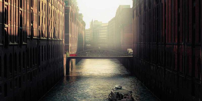 为阅读不同类型书籍配制不同的环境声